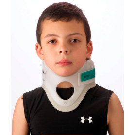 C4 Rigid cervical collar with tracheostomy opening